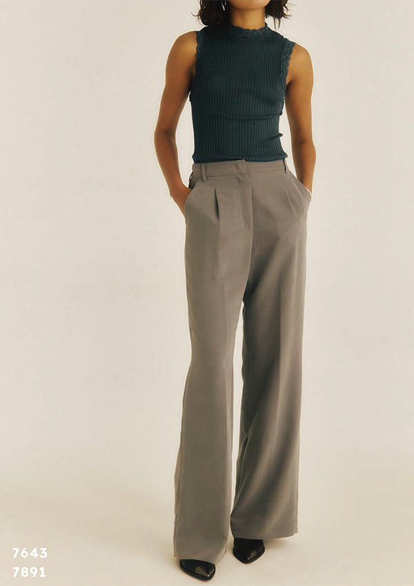 【7643】WOMAN WOOL/SILK OPERATINO RUFFLE TOP 【Oscalito】